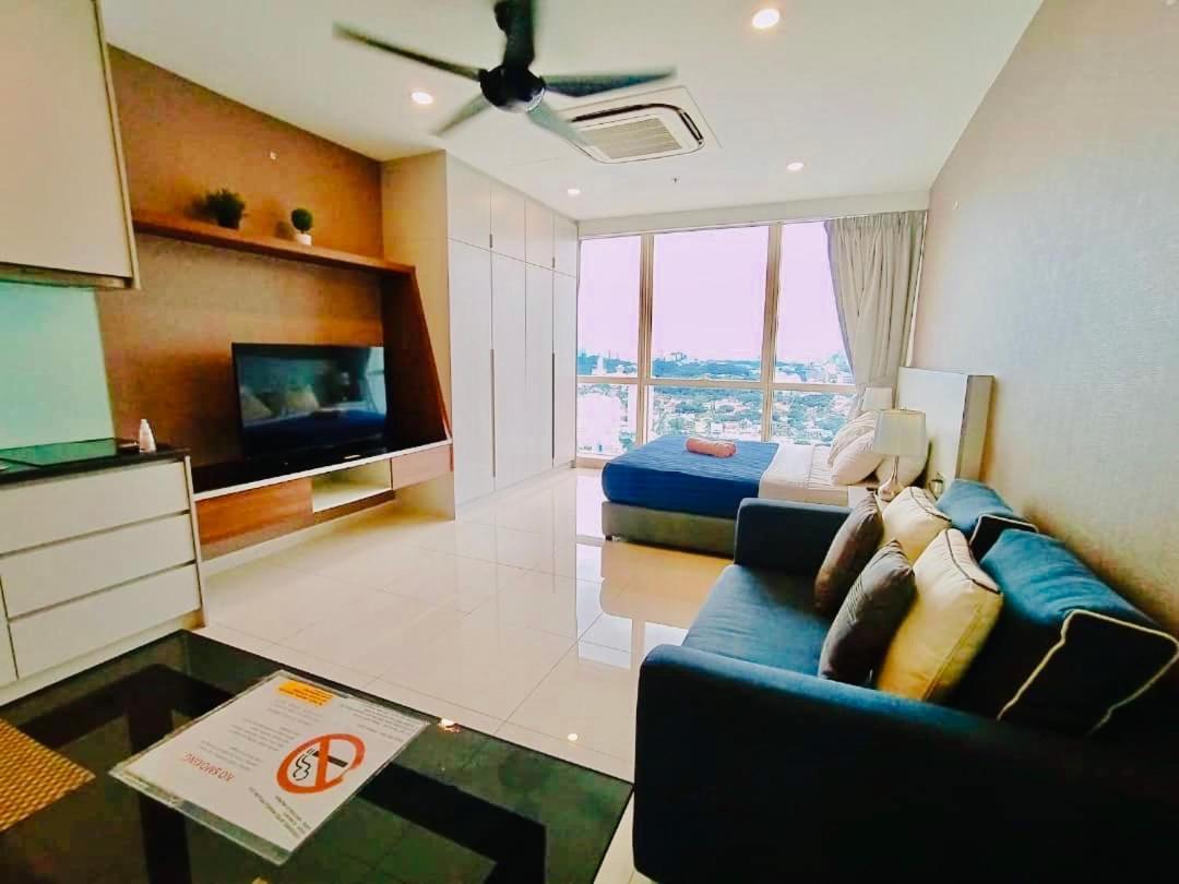 Chrisenbel Suites - Pinnacle Pj Petaling Jaya Room photo