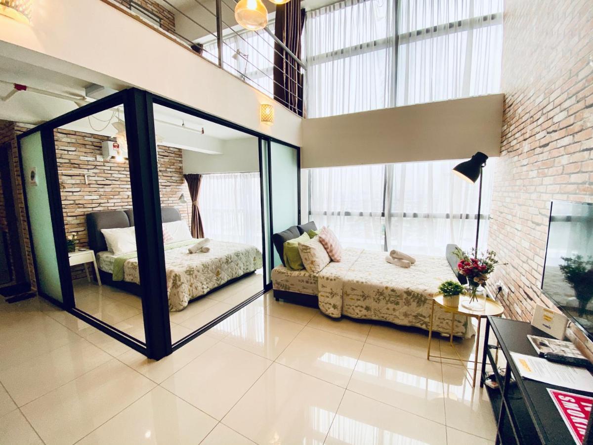 Chrisenbel Suites - Pinnacle Pj Petaling Jaya Exterior photo