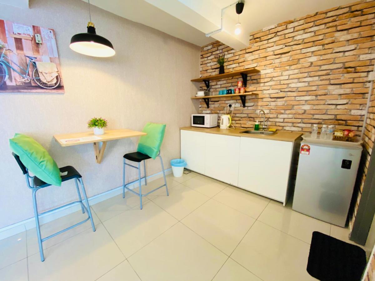 Chrisenbel Suites - Pinnacle Pj Petaling Jaya Exterior photo
