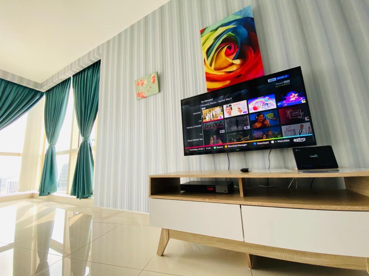 Chrisenbel Suites - Pinnacle Pj Petaling Jaya Exterior photo